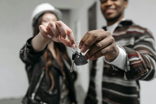 Cadeau de crémaillère original : 10 idées pour réchauffer un nouveau foyer
