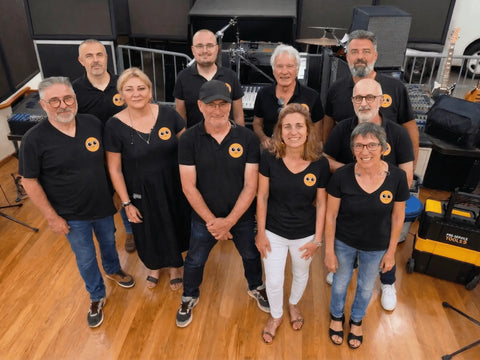 Os nossos artistas compõem a tua canção